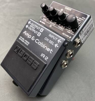 Gear Hunter | BOSS - IR-2 Amp And Cabinet Pedal